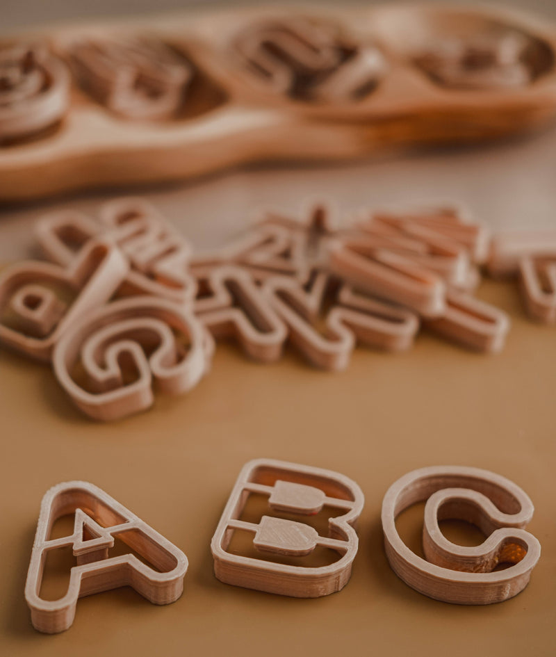 Set di taglierine Eco con lettere maiuscole Alphabet Kinfolk Pantry