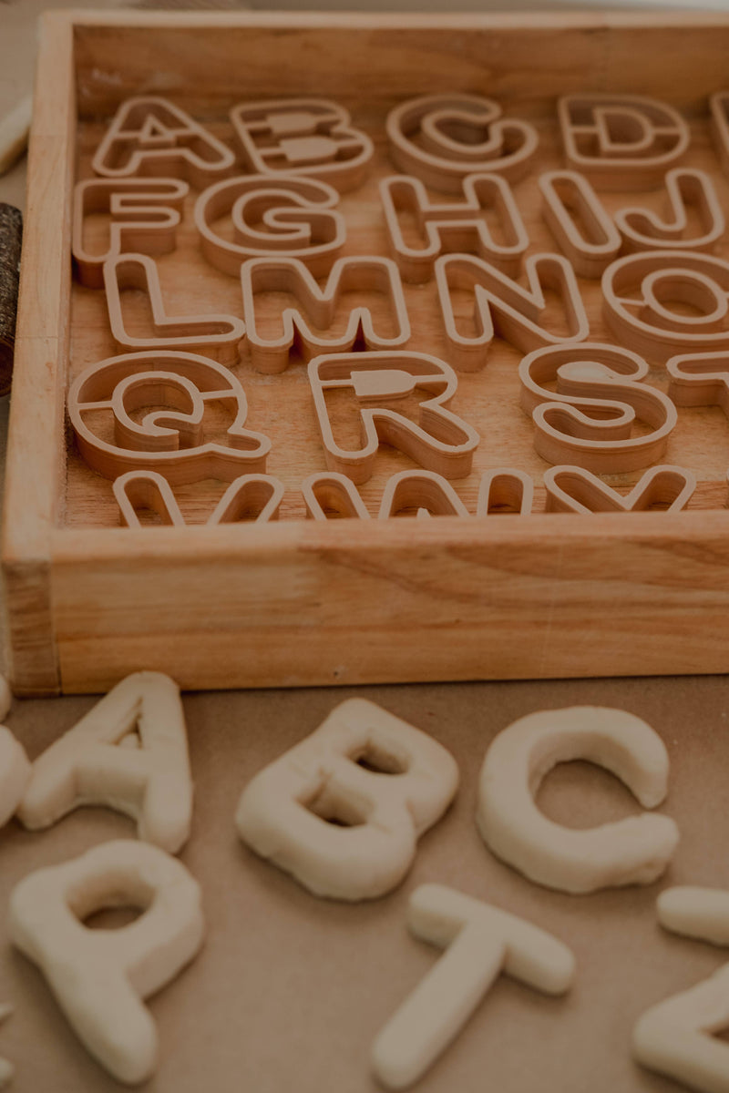 Set di taglierine Eco con lettere maiuscole Alphabet Kinfolk Pantry