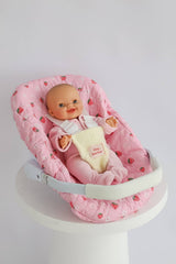 Capsula seggiolino auto per bambole Tiny Harlow - Strawberry Picnic Tiny H