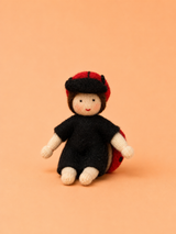 Bambolina in feltro Waldorf - Coccinella Ambro Dolls