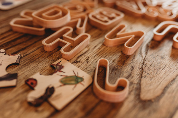 Set di taglierine Eco con lettere maiuscole Alphabet Kinfolk Pantry