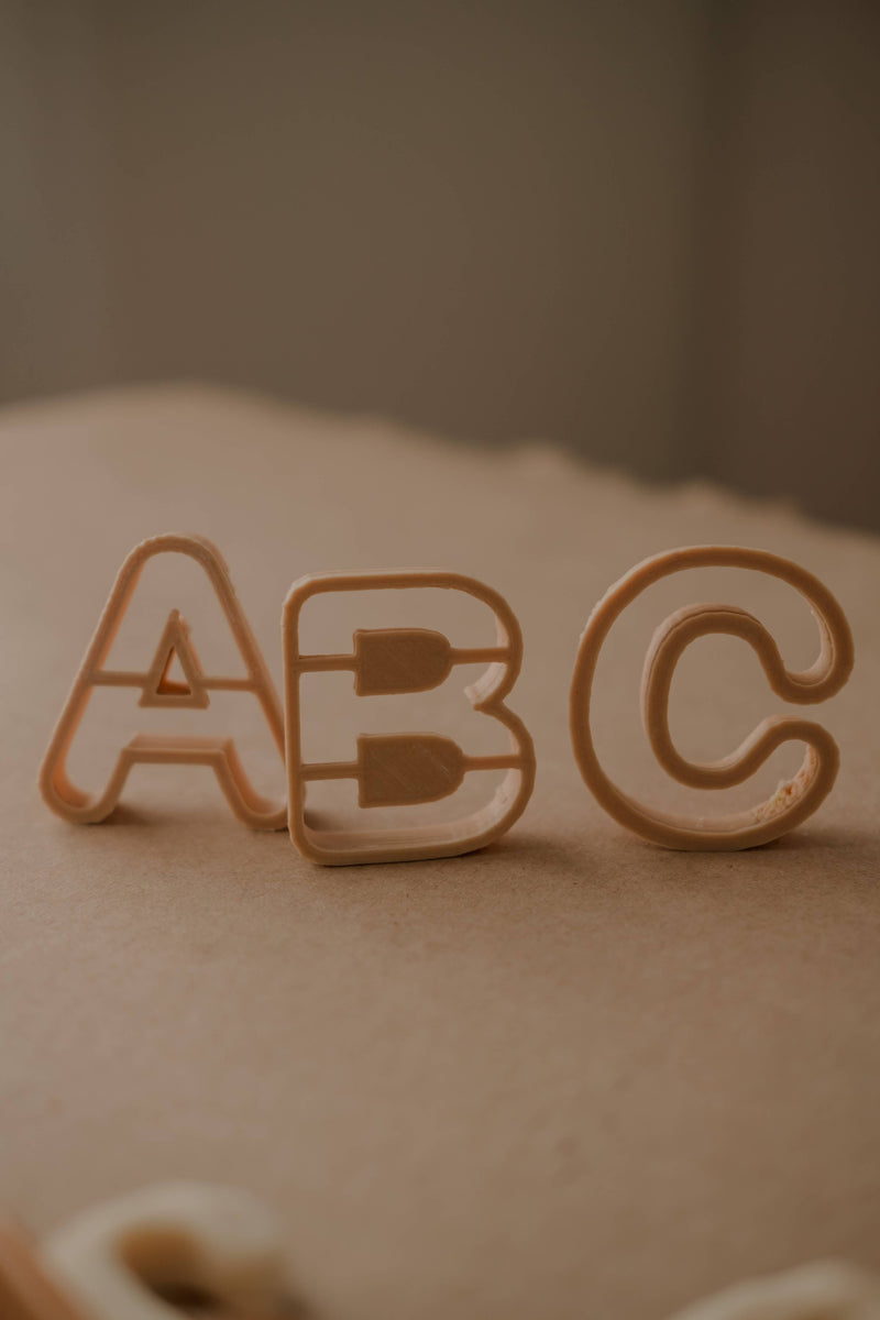 Set di taglierine Eco con lettere maiuscole Alphabet Kinfolk Pantry